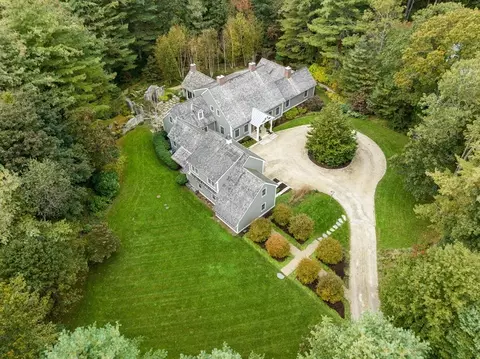78 Merriam St, Weston, MA 02493