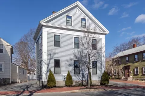 116 Bridge St #1, Salem, MA 01970