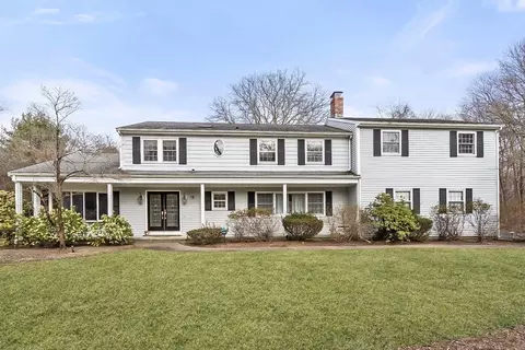 18 Bishop Rd, Sharon, MA 02067