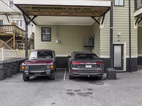 Exterior - 711 E 2nd St #2, Boston, MA 02127 photo 3 of 4