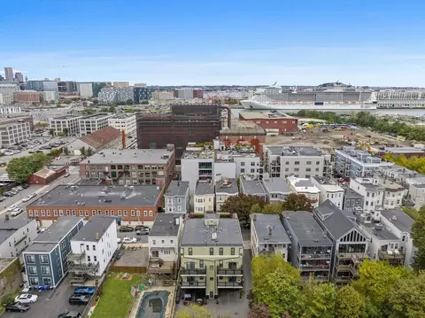 View/Area - 711 E 2nd St #2, Boston, MA 02127 photo 2 of 3