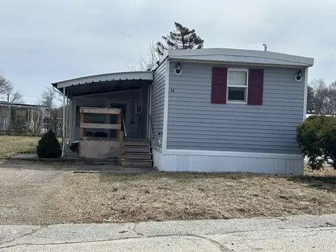 14 Debra Cir, Attleboro, MA 02703