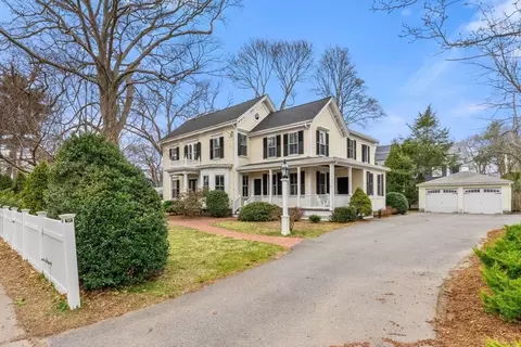 Exterior - 1197 Great Plain Ave, Needham, MA 02492 photo 2 of 5
