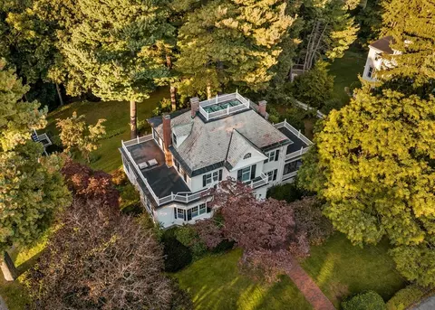 47 Hancock Ave, Newton, MA 02459