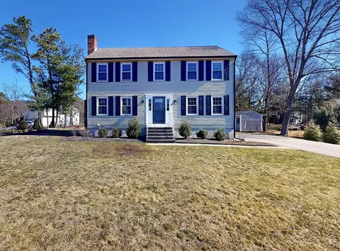 7 Marthas Way, Franklin, MA 02038