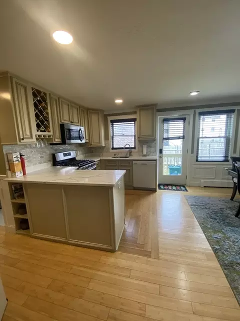 37 Wall #C, Worcester, MA 01604 photo 18
