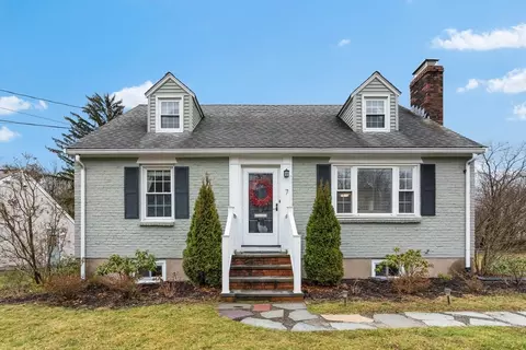 7 Terrace Rd, Natick, MA 01760