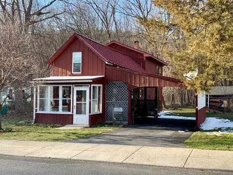 Exterior - 5 Warner St, Erving, MA 01344 photo 2 of 5
