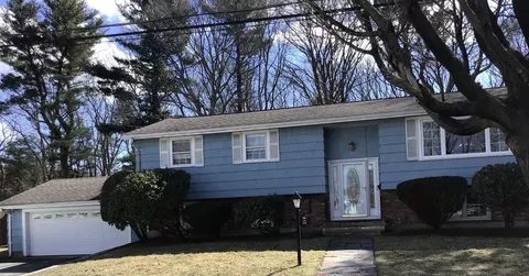 41 Paul Ave, Peabody, MA 01960