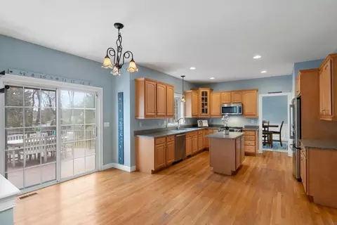 Kitchen - 6 Windcrest Ln, Millis, MA 02054 photo 4 of 4