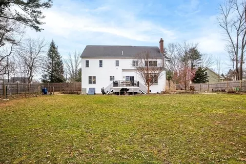Exterior - 6 Windcrest Ln, Millis, MA 02054 photo 6 of 7