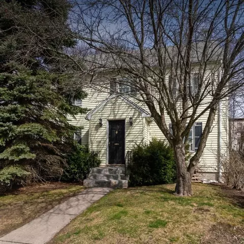 90-92 Fuller St, Waltham, MA 02453