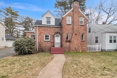 169 Carver St, Springfield, MA 01108