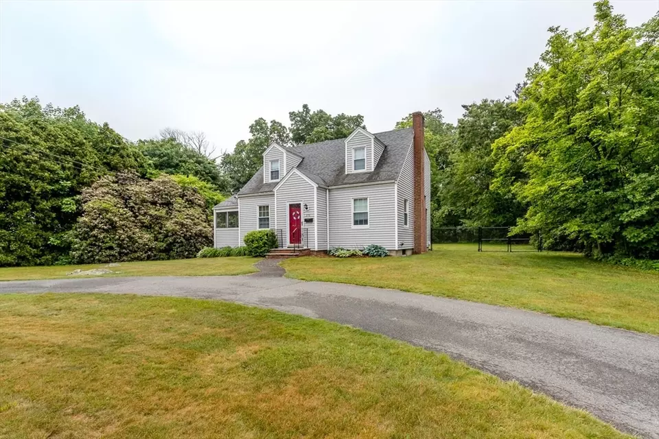 270 Pond St, Avon, MA 02322 18 Photos Movoto