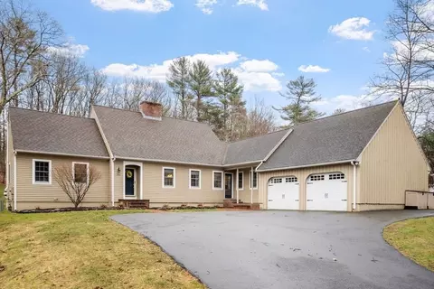 1542 Salem St, North Andover, MA 01845