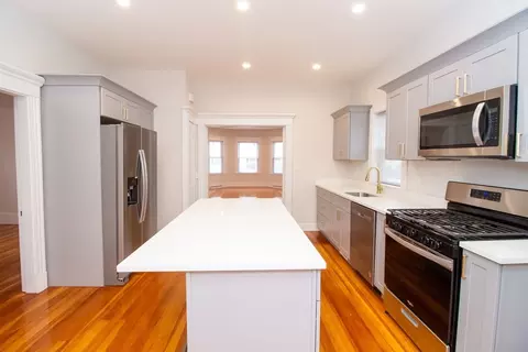 145-147 Bates St, New Bedford, MA 02745