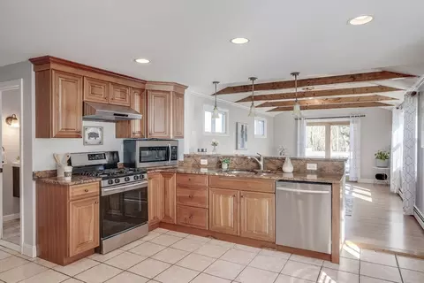 Kitchen - 15 Winter St, Reading, MA 01867 photo 1 of 5