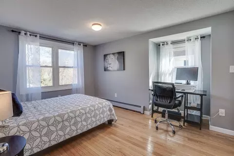 Bedroom - 15 Winter St, Reading, MA 01867 photo 2 of 3
