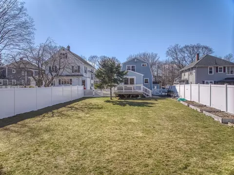Exterior - 15 Winter St, Reading, MA 01867 photo 2 of 4