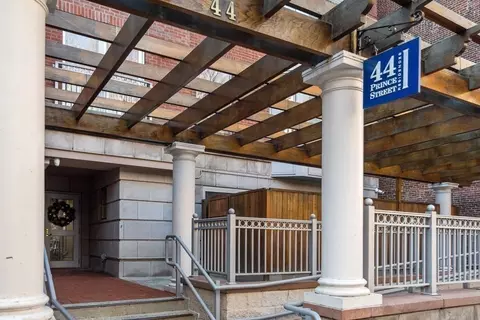 44 Prince St #108, Boston, MA 02113