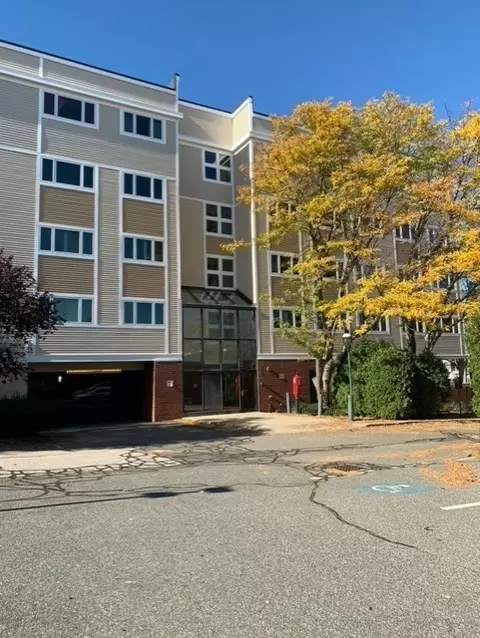 35 Des Moines #305, Quincy, MA 02169