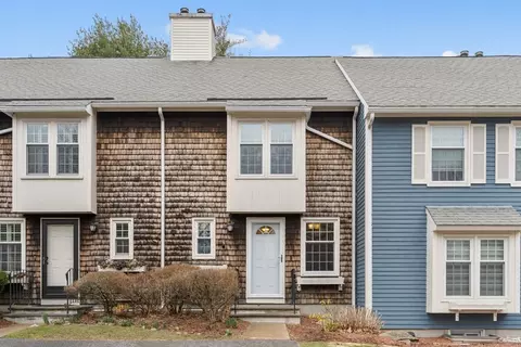 10 Capstan Way #10, Swampscott, MA 01907