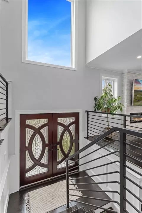 Entry Way - 28 Herbert Ave, Saugus, MA 01906 photo 1 of 6
