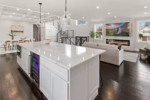 Kitchen - 28 Herbert Ave, Saugus, MA 01906 photo 7 of 8