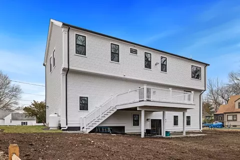 Exterior - 28 Herbert Ave, Saugus, MA 01906 photo 3 of 4