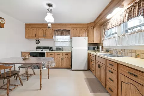 23 E Union St, Ashland, MA 01721 photo 7