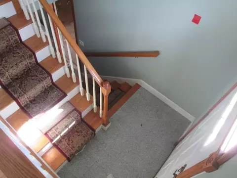 Entry Way - 32 Rena St, Worcester, MA 01604 photo 3 of 4