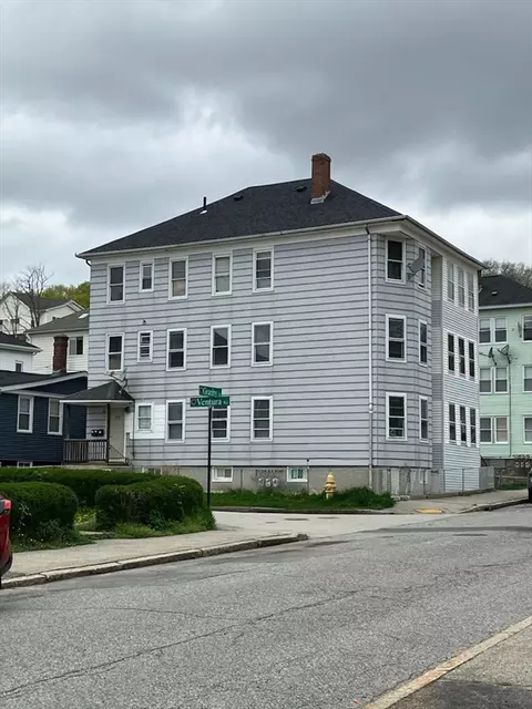 Exterior - 27 Granby Rd, Worcester, MA 01604 photo 3 of 3
