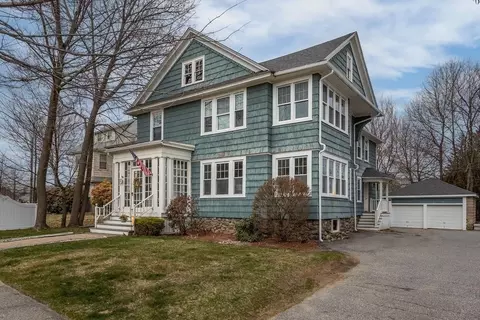 Exterior - 3 Bay State Rd, Worcester, MA 01606 photo 2 of 6