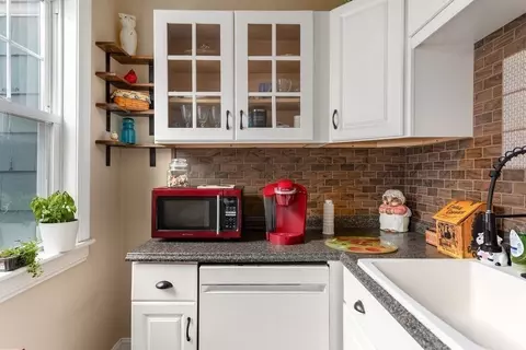 Kitchen - 3 Bay State Rd, Worcester, MA 01606 photo 3 of 8