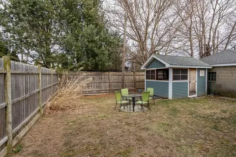 Exterior - 3 Bay State Rd, Worcester, MA 01606 photo 5 of 6