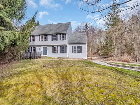 Exterior - 35 Liberty St, Acton, MA 01720 photo 2 of 10