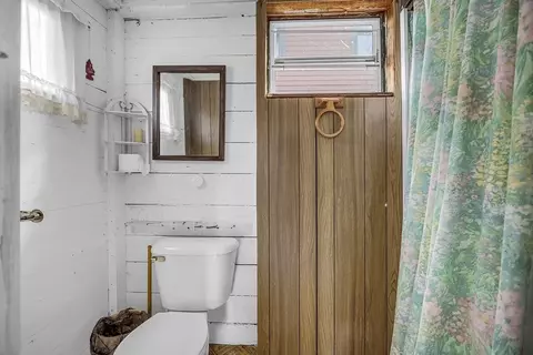 Bath - 71 Packard Rd, Orange, MA 01364 photo 1 of 1