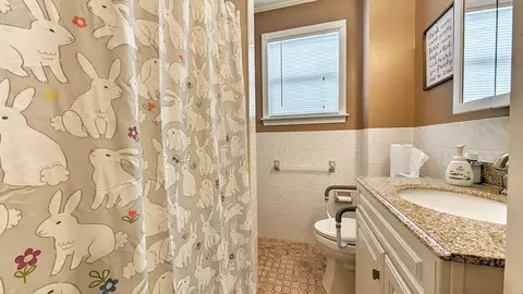 58 Cedar St, Everett, MA 02149 photo 16