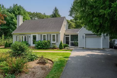 59 Liberty Ln, Barnstable, MA 02648
