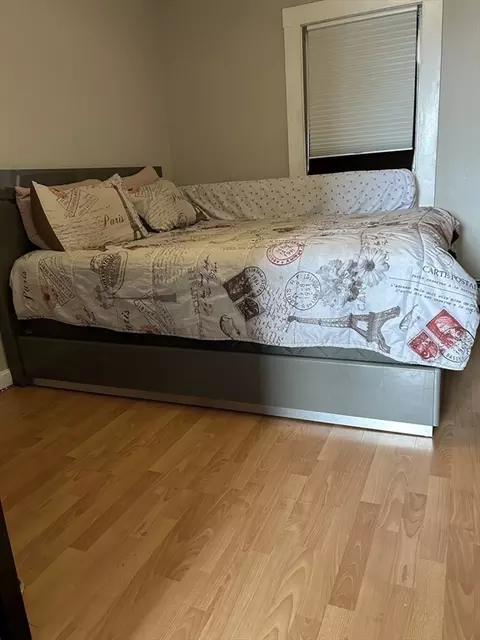 Bedroom - 145-147 Union St, Everett, MA 02149 photo 3 of 6