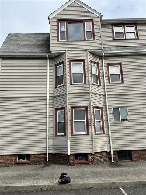 Exterior - 145-147 Union St, Everett, MA 02149 photo 3 of 8