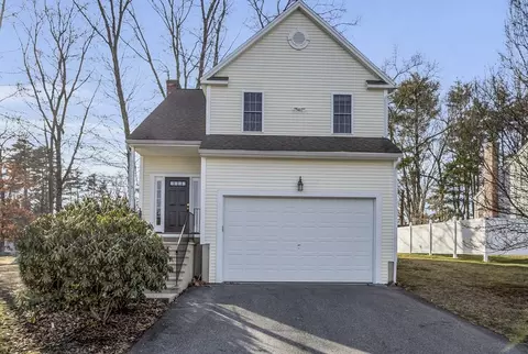 31 Gerry Dr #31, Hudson, MA 01749