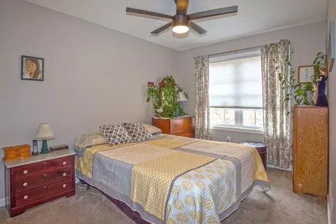 Bedroom - 6 Elmcrest Dr #6, Chicopee, MA 01013 photo 4 of 6