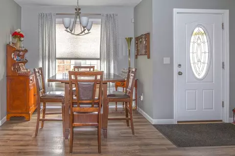 Dining - 6 Elmcrest Dr #6, Chicopee, MA 01013 photo 1 of 1
