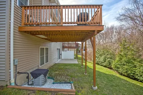 Exterior - 6 Elmcrest Dr #6, Chicopee, MA 01013 photo 7 of 9