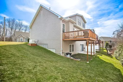 Exterior - 6 Elmcrest Dr #6, Chicopee, MA 01013 photo 6 of 9