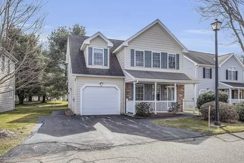 56 Birdie Ln #56, Tewksbury, MA 01876