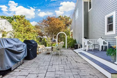 Exterior - 11 Shore Dr, Mashpee, MA 02649 photo 5 of 10