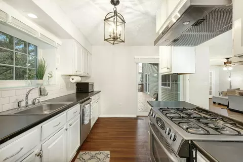 Kitchen - 11 E Bluff Rd #11, Ashland, MA 01721 photo 6 of 6