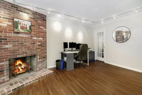 Living - 11 E Bluff Rd #11, Ashland, MA 01721 photo 2 of 5
